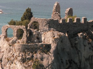 Rovine del vecchio Castello di Duino